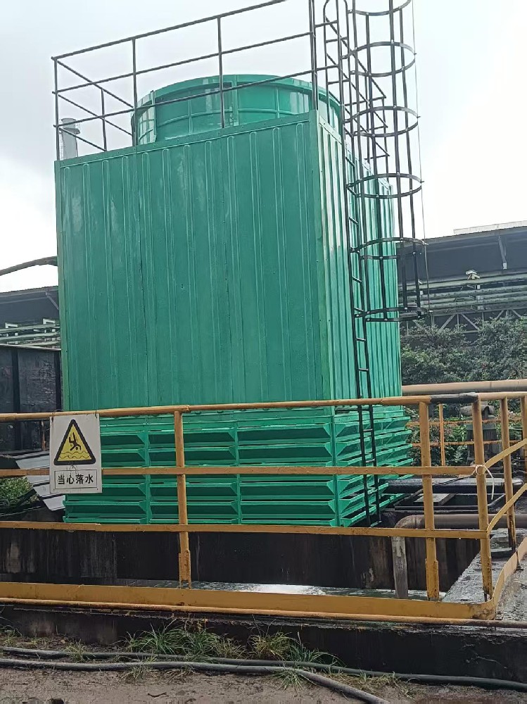 重庆涪陵区方形逆流150吨冷却塔