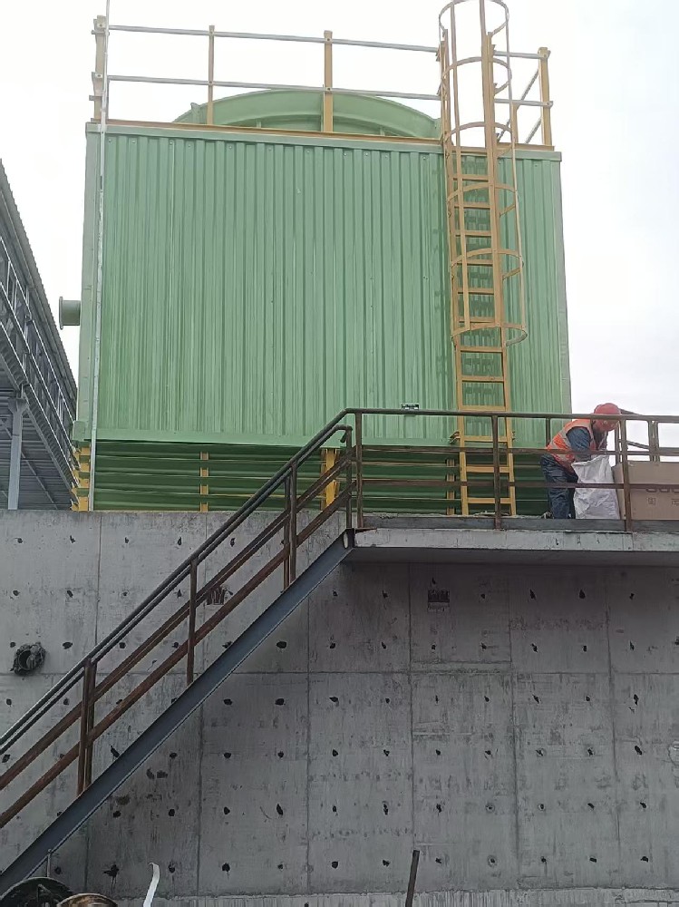 河南安阳300吨全玻璃钢方形逆流冷却塔 河南安阳300吨全玻璃钢方形逆流冷却塔